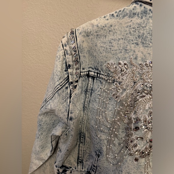 Check this girl out!! She is fire NWT M - Picture 4 of 7